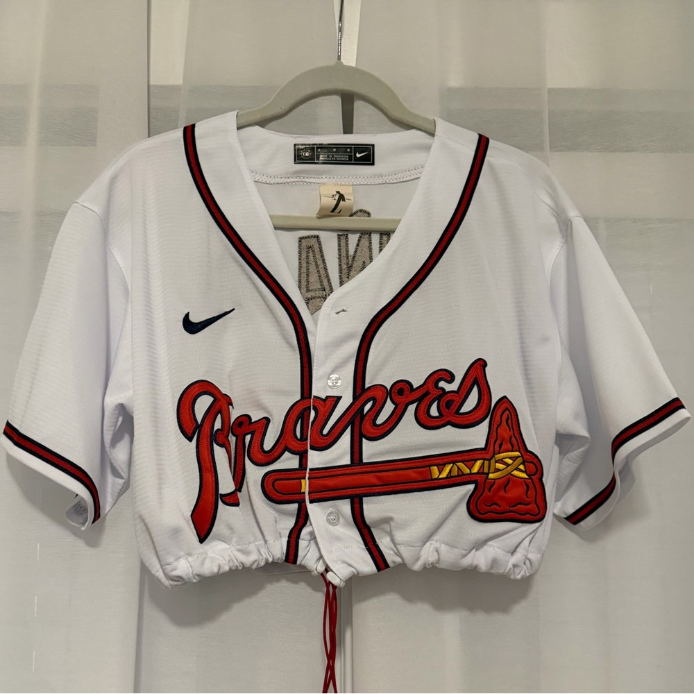 AZ White Braves Cropped Jersey with Red & Navy Trim